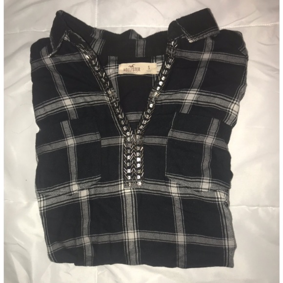 CUTE BLACK FLANNEL🖤 EMBROIDERED W/SEQUINS - Picture 1 of 4